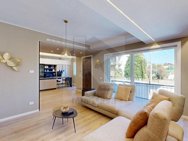 casa indipendente in vendita ad Uboldo