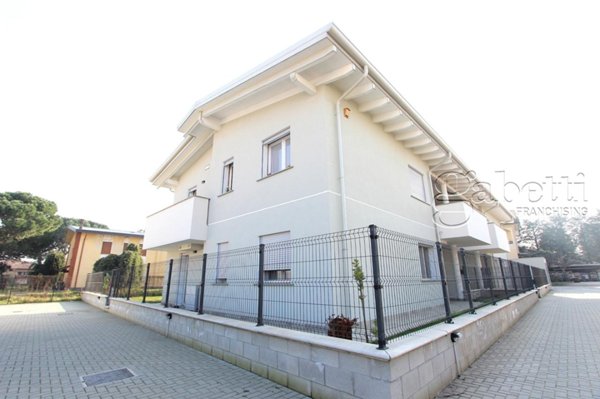 appartamento in vendita ad Uboldo