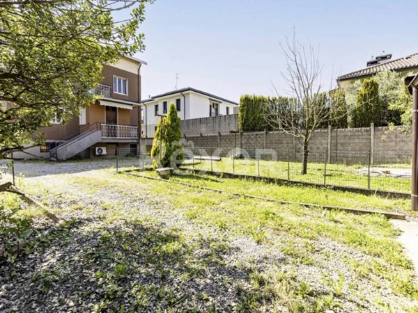 casa indipendente in vendita ad Uboldo