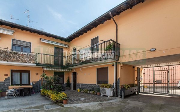 appartamento in vendita ad Uboldo