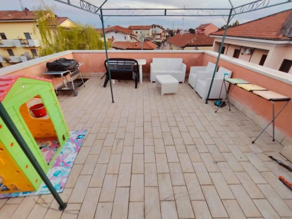 casa indipendente in vendita ad Uboldo