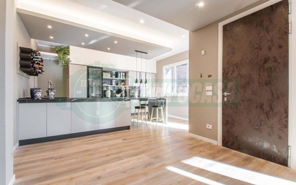 casa indipendente in vendita ad Uboldo