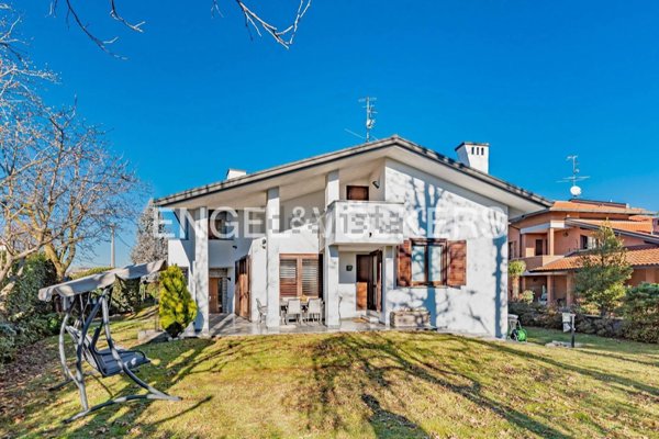 casa indipendente in vendita ad Uboldo