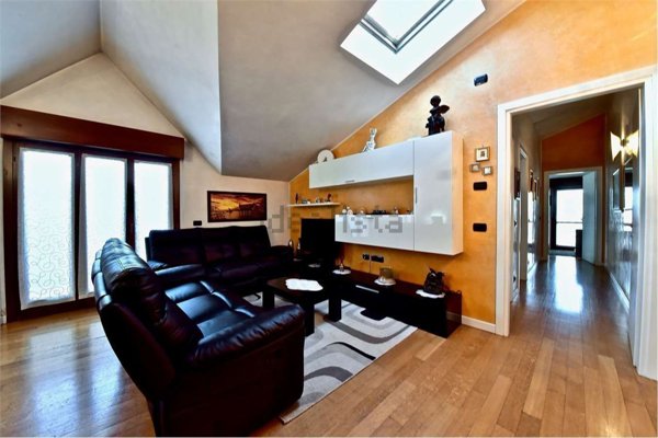 appartamento in vendita ad Uboldo