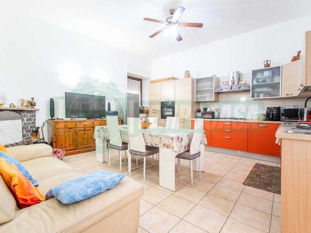 appartamento in vendita ad Uboldo