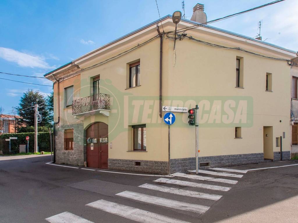 casa indipendente in vendita ad Uboldo