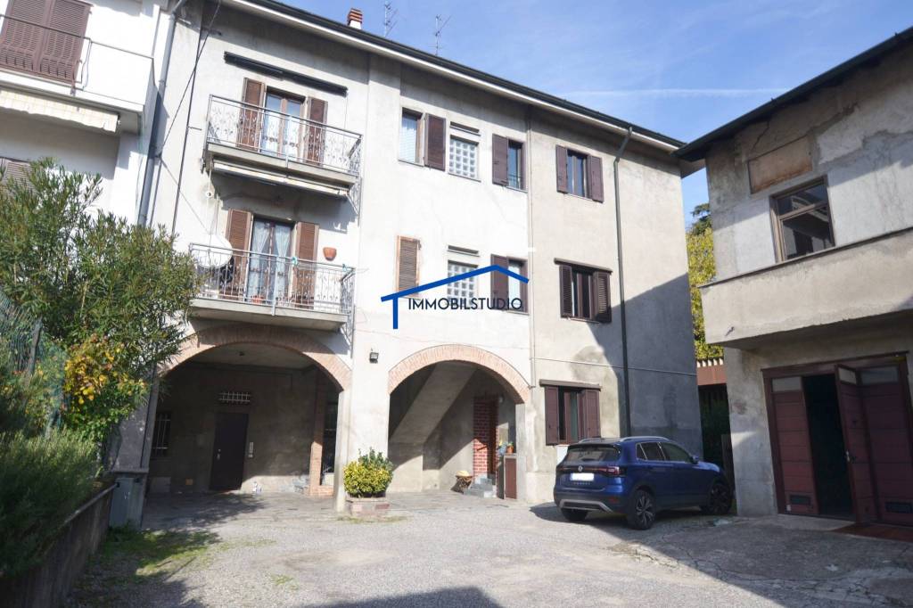 appartamento in vendita ad Uboldo