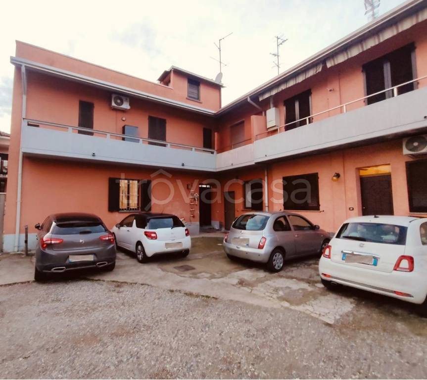 casa indipendente in vendita ad Uboldo