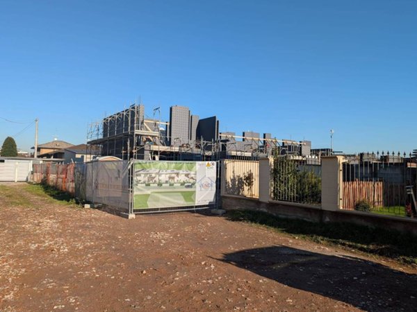 casa indipendente in vendita ad Uboldo