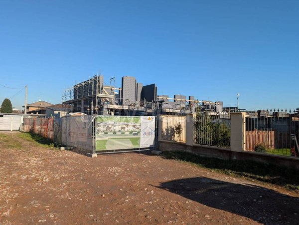 casa indipendente in vendita ad Uboldo