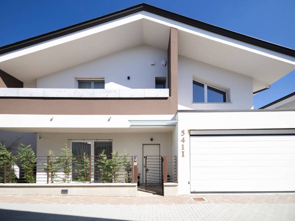 casa indipendente in vendita ad Uboldo