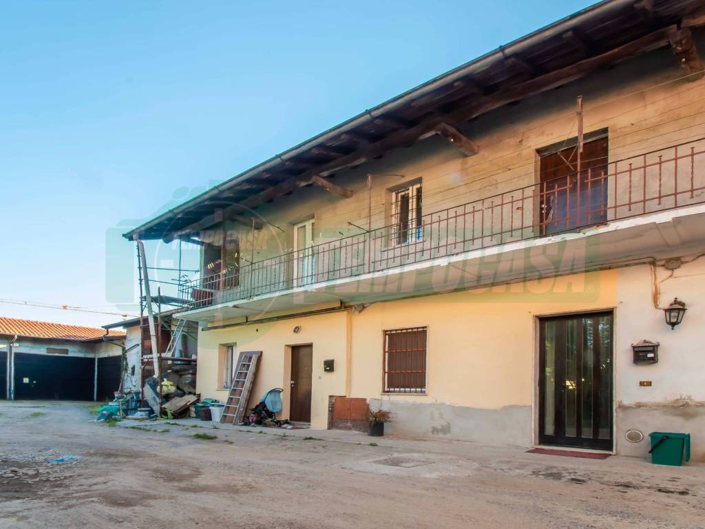 casa indipendente in vendita ad Uboldo