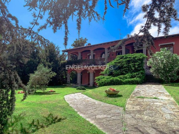 casa indipendente in vendita ad Uboldo