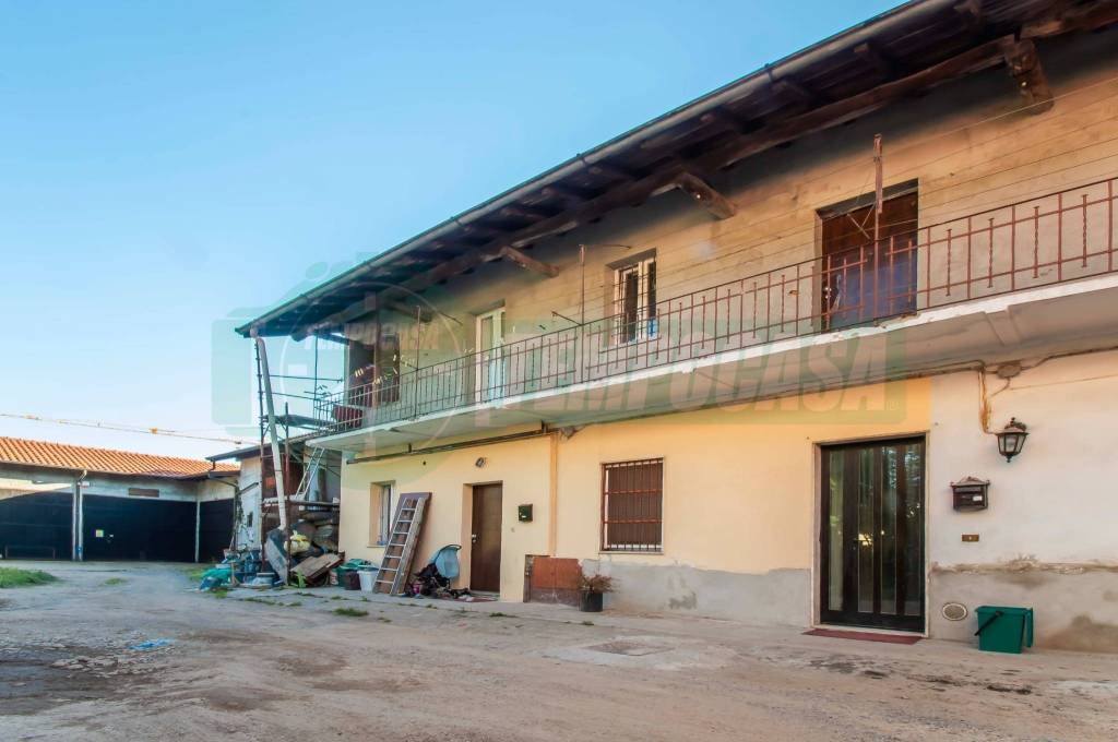 casa indipendente in vendita ad Uboldo