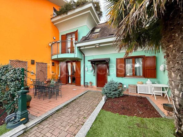 casa indipendente in vendita ad Uboldo