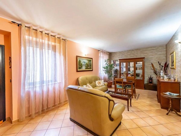 appartamento in vendita ad Uboldo