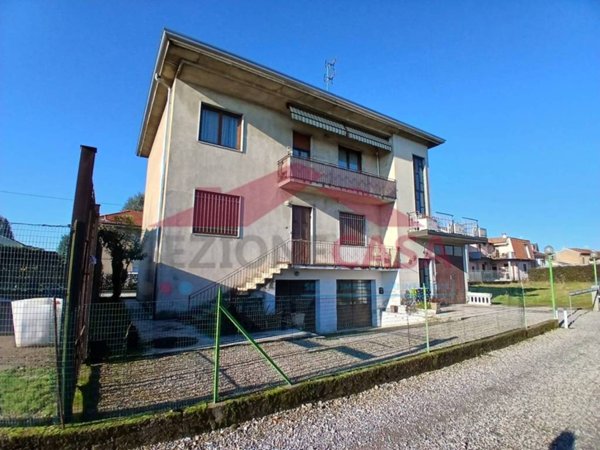 appartamento in vendita ad Uboldo