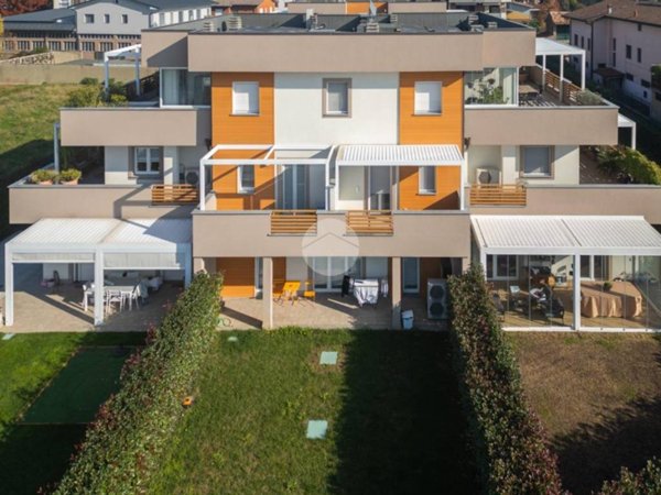 appartamento in vendita ad Uboldo