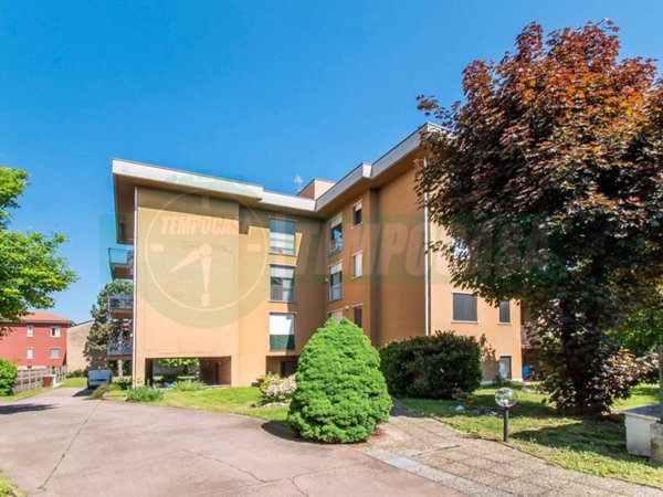 appartamento in vendita ad Uboldo