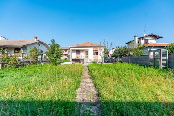 casa indipendente in vendita ad Uboldo