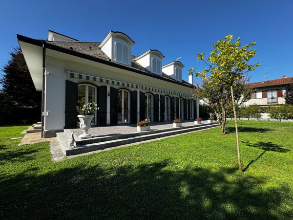 casa indipendente in vendita ad Uboldo