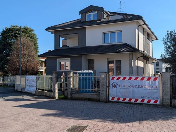 appartamento in vendita ad Uboldo