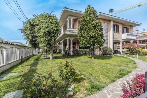 appartamento in vendita ad Uboldo