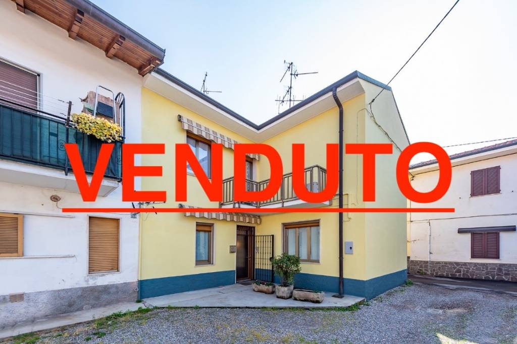 casa indipendente in vendita ad Uboldo