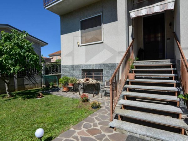 casa indipendente in vendita ad Uboldo