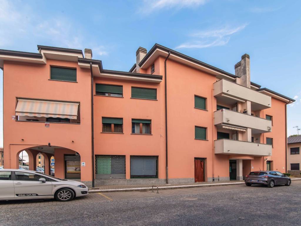 appartamento in vendita ad Uboldo