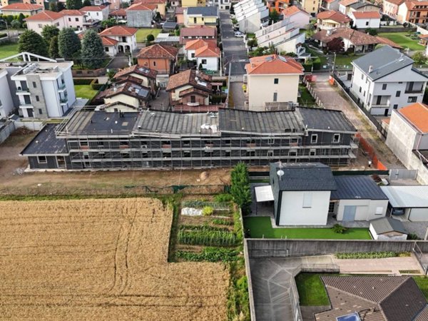 casa indipendente in vendita ad Uboldo