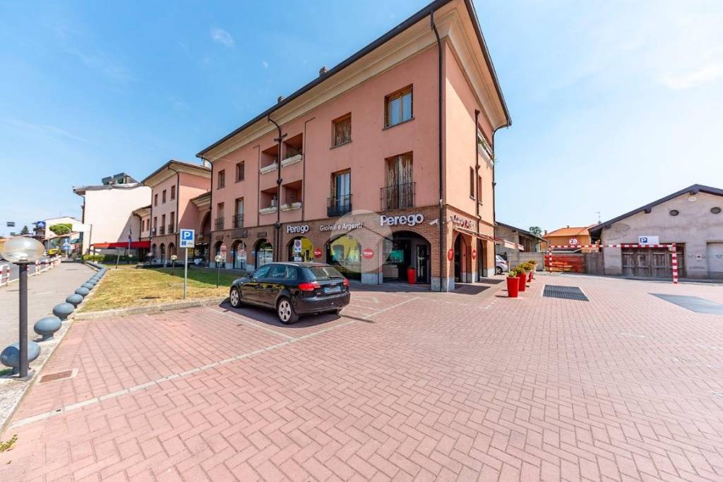 appartamento in vendita ad Uboldo