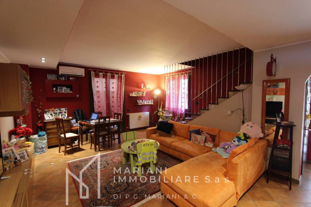 casa indipendente in vendita ad Uboldo
