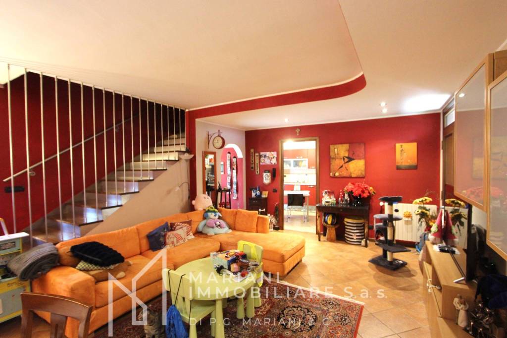 casa indipendente in vendita ad Uboldo