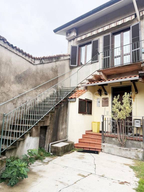 casa indipendente in vendita ad Uboldo