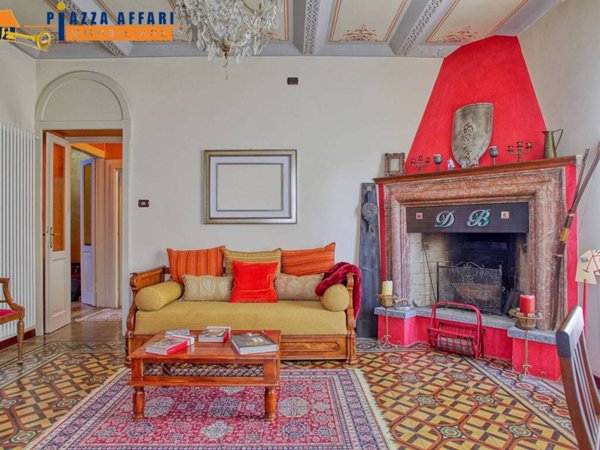 casa indipendente in vendita a Valganna in zona Ganna