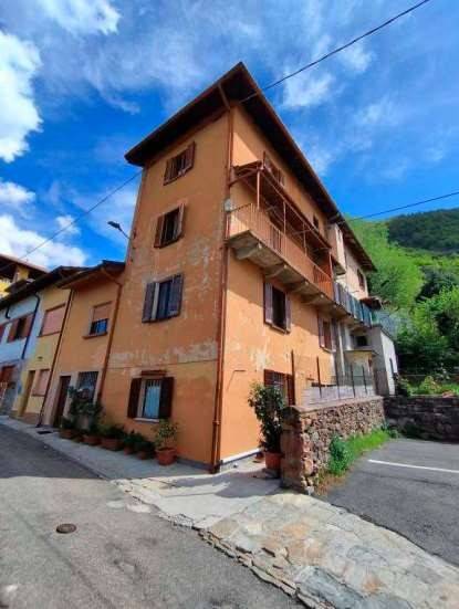 appartamento in vendita a Valganna in zona Ganna