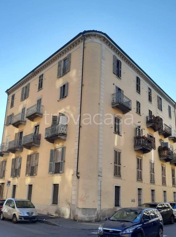 appartamento in vendita a Valganna in zona Ghirla