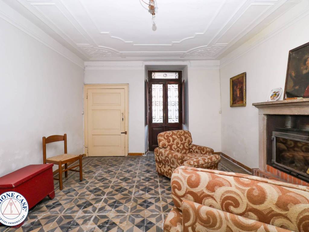 casa indipendente in vendita a Valganna in zona Ganna