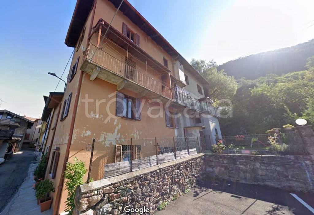 appartamento in vendita a Valganna in zona Ganna
