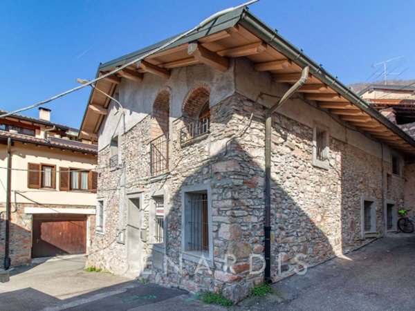 appartamento in vendita a Valganna in zona Ganna