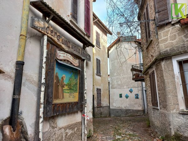 appartamento in vendita a Valganna in zona Boarezzo