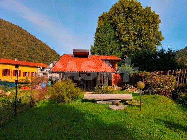 appartamento in vendita a Valganna in zona Ganna