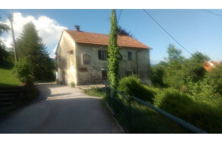 casa indipendente in vendita a Valganna in zona Boarezzo