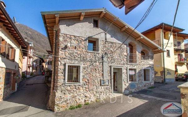 appartamento in vendita a Valganna in zona Ganna