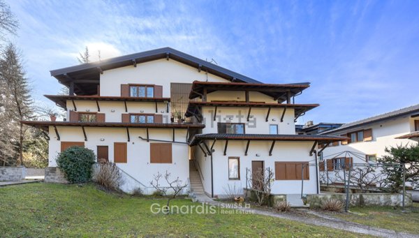 appartamento in vendita a Valganna in zona Ghirla