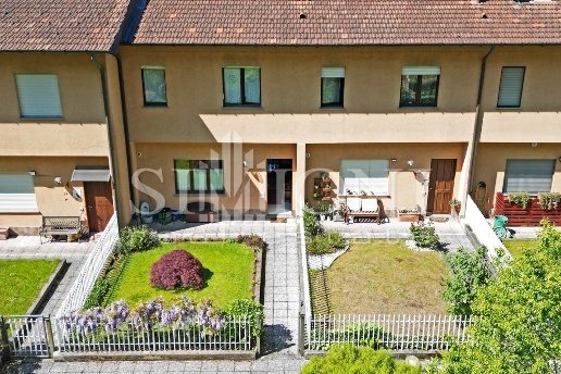 casa indipendente in vendita a Valganna in zona Ganna