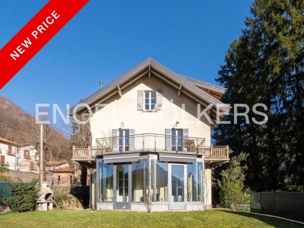 casa indipendente in vendita a Valganna in zona Ganna