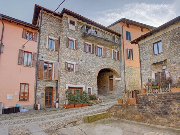 appartamento in vendita a Valganna in zona Ganna