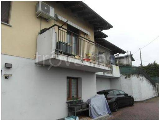 casa indipendente in vendita a Valganna in zona Ghirla